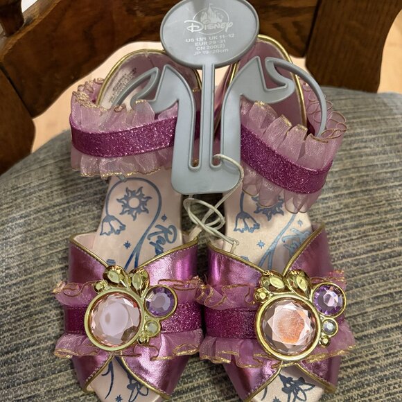 NWT Disney Rapunzel Princess shoes little girls size 11 / 12 - Picture 1 of 3